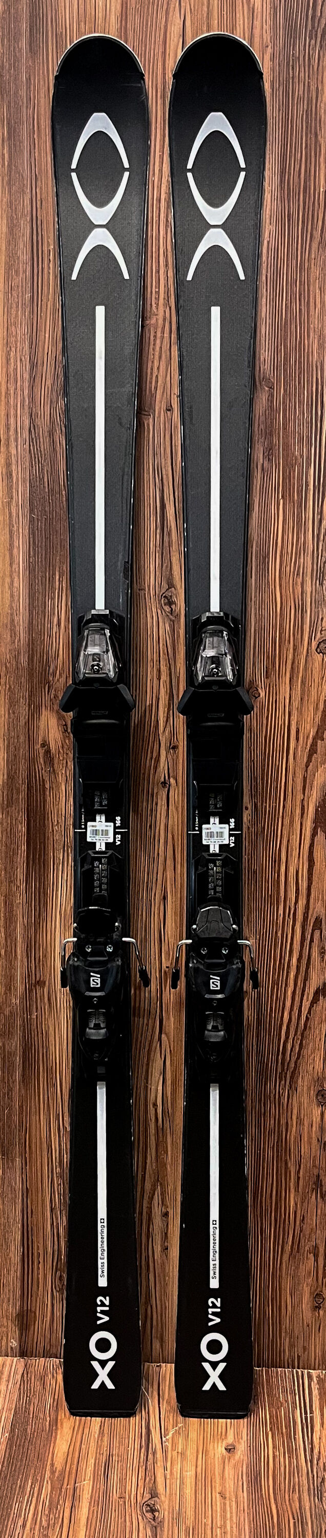 Exonde Xo V12 L Black White 2025, taille 166 cm